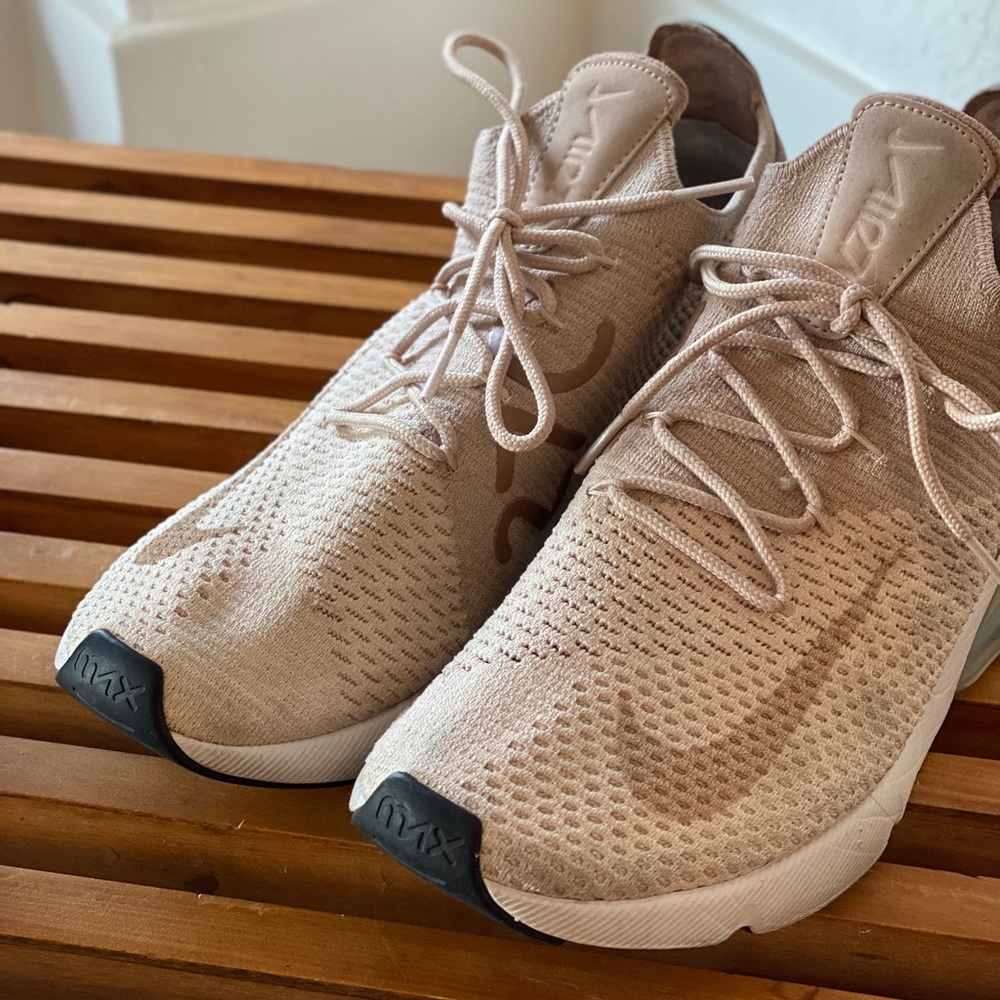 Nike Pro Air Max 270